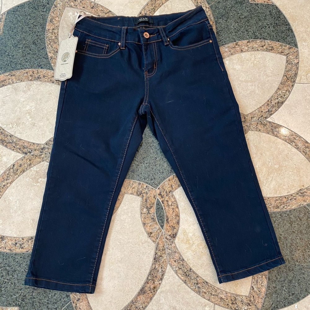 NEW! Denim Capris!